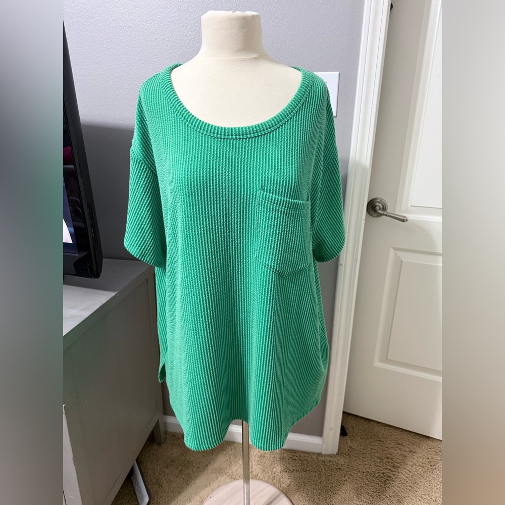 ANDREE BY UNIT Green Ribbed Knit Top